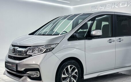 Honda Stepwgn IV, 2016 год, 2 000 000 рублей, 6 фотография