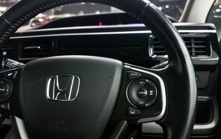 Honda Stepwgn IV, 2016 год, 2 000 000 рублей, 13 фотография