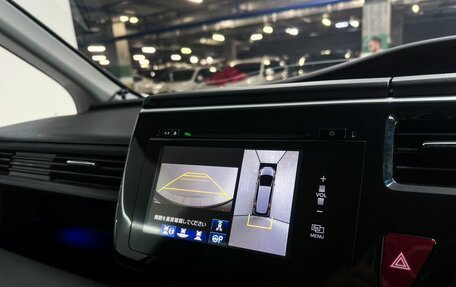 Honda Stepwgn IV, 2016 год, 2 000 000 рублей, 15 фотография
