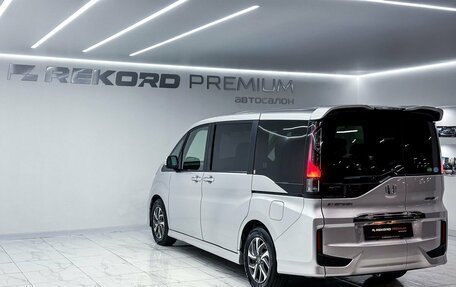 Honda Stepwgn IV, 2016 год, 2 000 000 рублей, 23 фотография