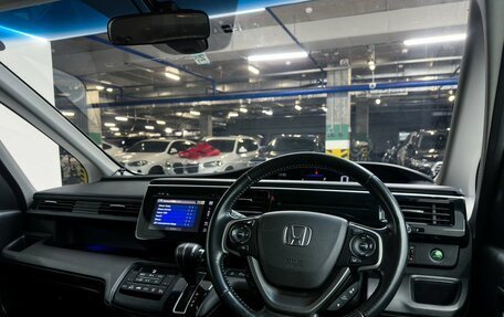 Honda Stepwgn IV, 2016 год, 2 000 000 рублей, 20 фотография