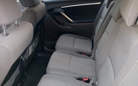 Toyota Verso I, 2013 год, 1 700 000 рублей, 15 фотография