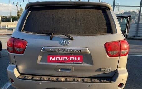 Toyota Sequoia II рестайлинг, 2011 год, 3 500 000 рублей, 4 фотография