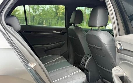 Volkswagen Golf VIII, 2023 год, 2 238 000 рублей, 16 фотография