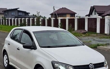Volkswagen Polo VI (EU Market), 2012 год, 355 000 рублей, 2 фотография