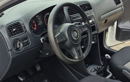 Volkswagen Polo VI (EU Market), 2012 год, 355 000 рублей, 12 фотография