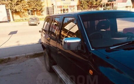 Nissan Terrano II рестайлинг, 1995 год, 418 000 рублей, 3 фотография