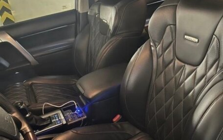 Toyota Land Cruiser Prado 150 рестайлинг 2, 2017 год, 4 500 000 рублей, 4 фотография