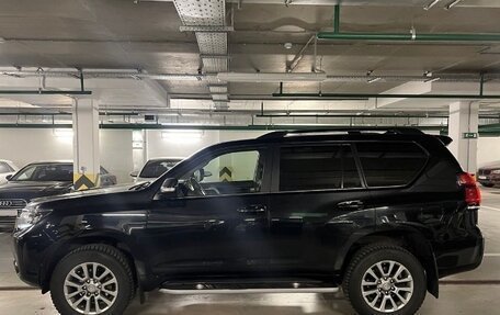 Toyota Land Cruiser Prado 150 рестайлинг 2, 2017 год, 4 500 000 рублей, 2 фотография
