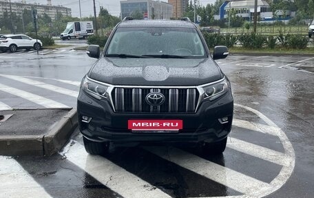 Toyota Land Cruiser Prado 150 рестайлинг 2, 2017 год, 4 500 000 рублей, 9 фотография