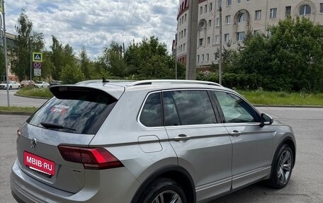 Volkswagen Tiguan II, 2018 год, 2 920 000 рублей, 5 фотография