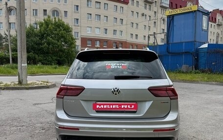 Volkswagen Tiguan II, 2018 год, 2 920 000 рублей, 6 фотография