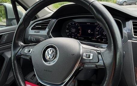 Volkswagen Tiguan II, 2018 год, 2 920 000 рублей, 15 фотография