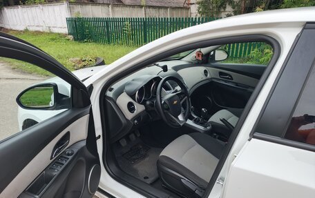 Chevrolet Cruze II, 2013 год, 695 000 рублей, 7 фотография