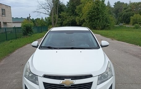 Chevrolet Cruze II, 2013 год, 695 000 рублей, 2 фотография