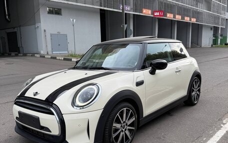 MINI Hatch, 2023 год, 2 350 000 рублей, 1 фотография