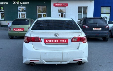 Honda Accord VIII рестайлинг, 2011 год, 1 000 000 рублей, 5 фотография