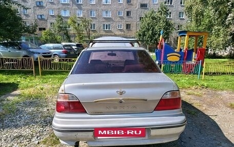 Daewoo Nexia I рестайлинг, 2004 год, 68 000 рублей, 2 фотография