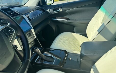 Toyota Camry, 2016 год, 2 100 000 рублей, 8 фотография