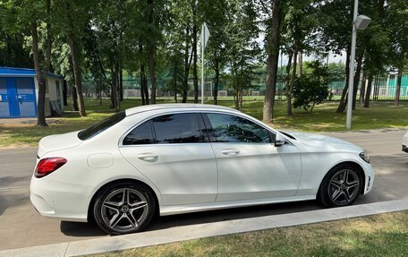 Mercedes-Benz C-Класс, 2020 год, 3 000 000 рублей, 4 фотография