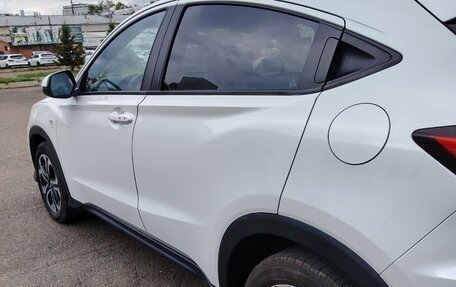 Honda Vezel, 2022 год, 1 650 000 рублей, 9 фотография