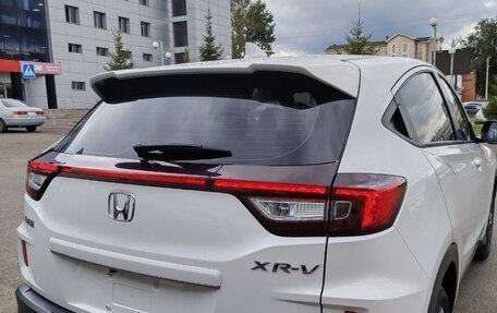 Honda Vezel, 2022 год, 1 650 000 рублей, 20 фотография