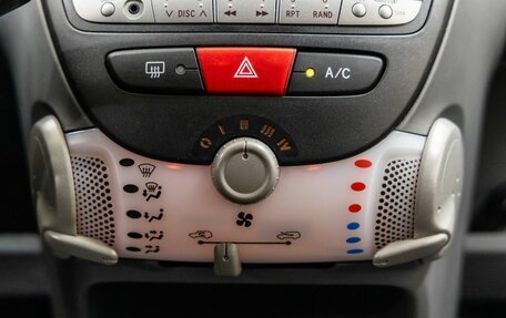 Peugeot 107 I рестайлинг, 2009 год, 499 000 рублей, 18 фотография