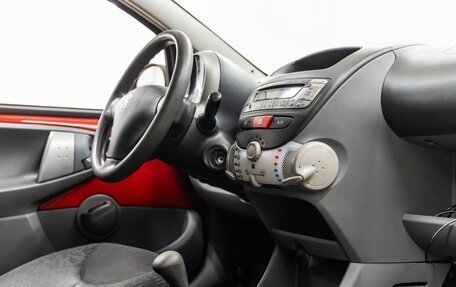 Peugeot 107 I рестайлинг, 2009 год, 499 000 рублей, 27 фотография