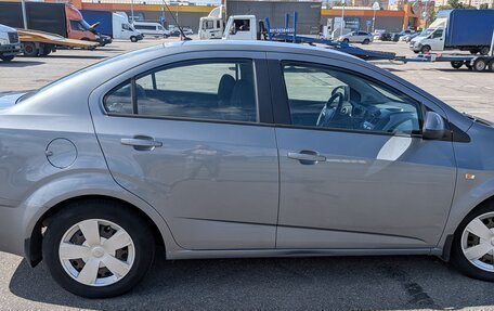 Chevrolet Aveo III, 2013 год, 700 000 рублей, 2 фотография