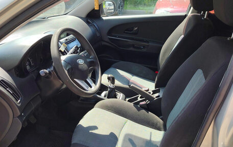 KIA cee'd I рестайлинг, 2010 год, 450 000 рублей, 10 фотография