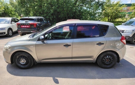 KIA cee'd I рестайлинг, 2010 год, 450 000 рублей, 9 фотография