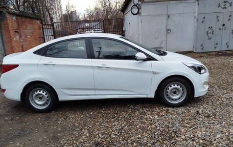 Hyundai Solaris II рестайлинг, 2015 год, 999 000 рублей, 10 фотография
