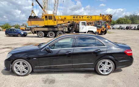 Mercedes-Benz E-Класс, 2011 год, 2 500 000 рублей, 2 фотография