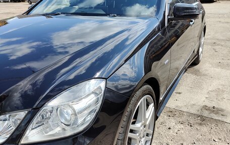 Mercedes-Benz E-Класс, 2011 год, 2 500 000 рублей, 6 фотография