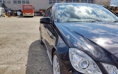 Mercedes-Benz E-Класс, 2011 год, 2 500 000 рублей, 5 фотография