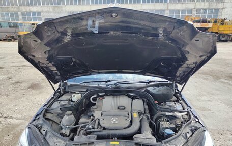 Mercedes-Benz E-Класс, 2011 год, 2 500 000 рублей, 17 фотография