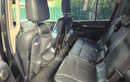 Mitsubishi Pajero IV, 2008 год, 2 130 000 рублей, 15 фотография