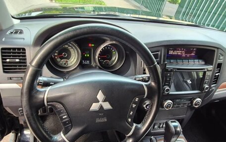 Mitsubishi Pajero IV, 2008 год, 2 130 000 рублей, 10 фотография