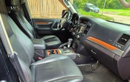 Mitsubishi Pajero IV, 2008 год, 2 130 000 рублей, 12 фотография