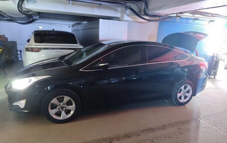 Hyundai i40 I рестайлинг, 2013 год, 875 000 рублей, 16 фотография