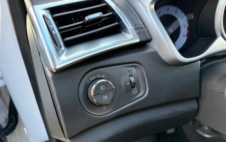Cadillac SRX II рестайлинг, 2012 год, 1 050 000 рублей, 21 фотография