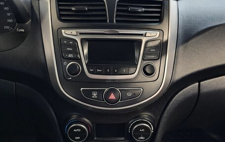 Hyundai Solaris II рестайлинг, 2016 год, 750 000 рублей, 11 фотография