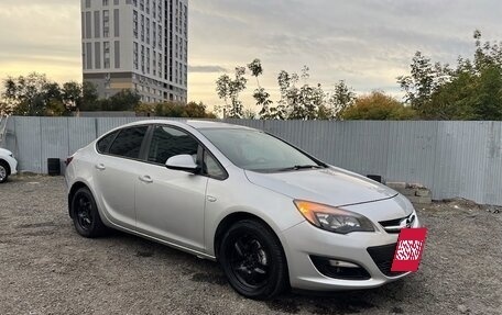 Opel Astra J, 2012 год, 1 000 000 рублей, 2 фотография