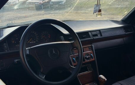 Mercedes-Benz W124, 1992 год, 349 000 рублей, 13 фотография