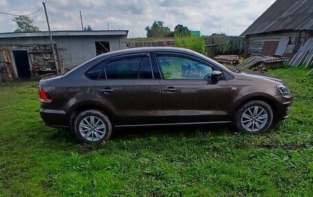 Volkswagen Polo VI (EU Market), 2015 год, 950 000 рублей, 6 фотография