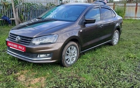Volkswagen Polo VI (EU Market), 2015 год, 950 000 рублей, 11 фотография