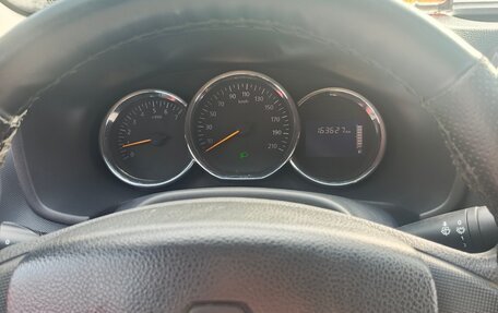 Renault Logan II, 2017 год, 635 000 рублей, 7 фотография