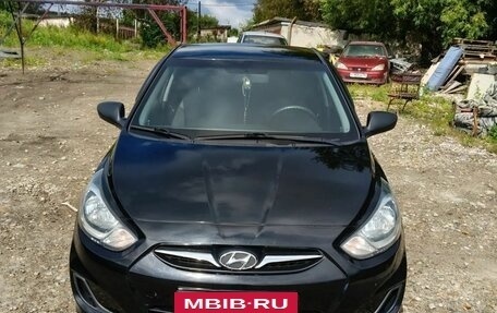 Hyundai Solaris II рестайлинг, 2012 год, 750 000 рублей, 13 фотография