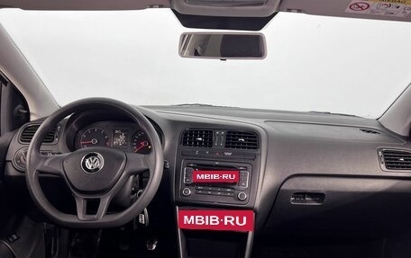 Volkswagen Polo VI (EU Market), 2015 год, 740 000 рублей, 14 фотография