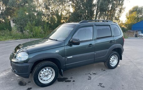 Chevrolet Niva I рестайлинг, 2011 год, 375 000 рублей, 4 фотография
